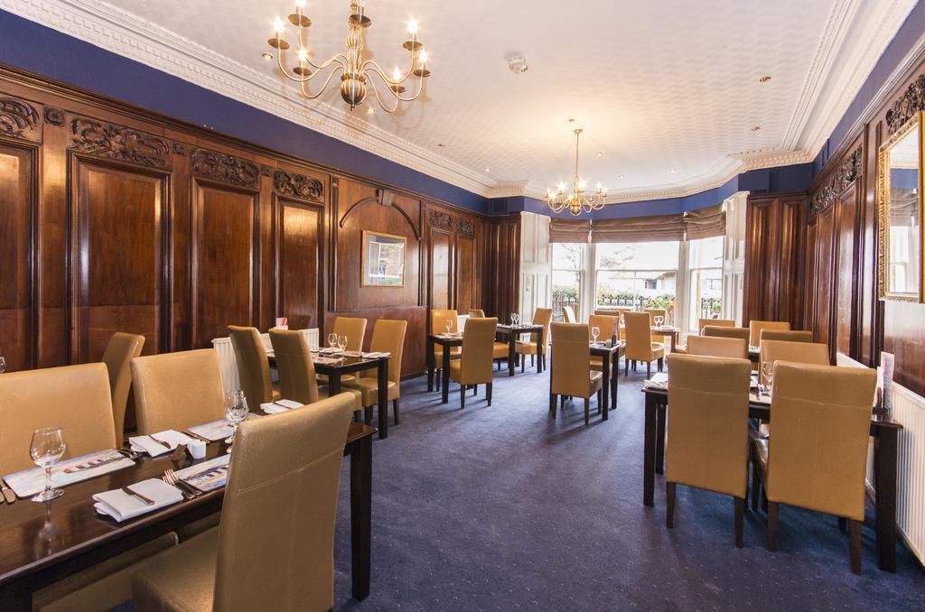 Royal Mackintosh Hotel Dunbar Esterno foto